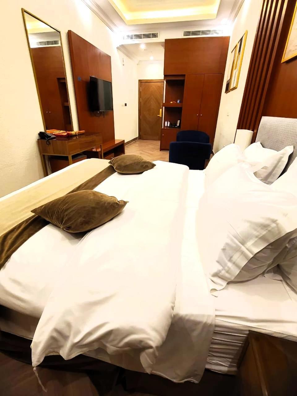 Smayah Hotel
